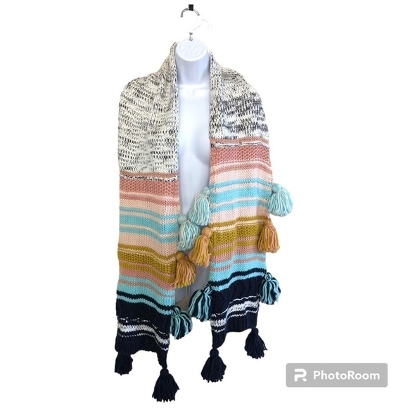 Altar’d State Multicolor Striped Tassel Chunky Knitted Scarf OS - Picture 2 of 10